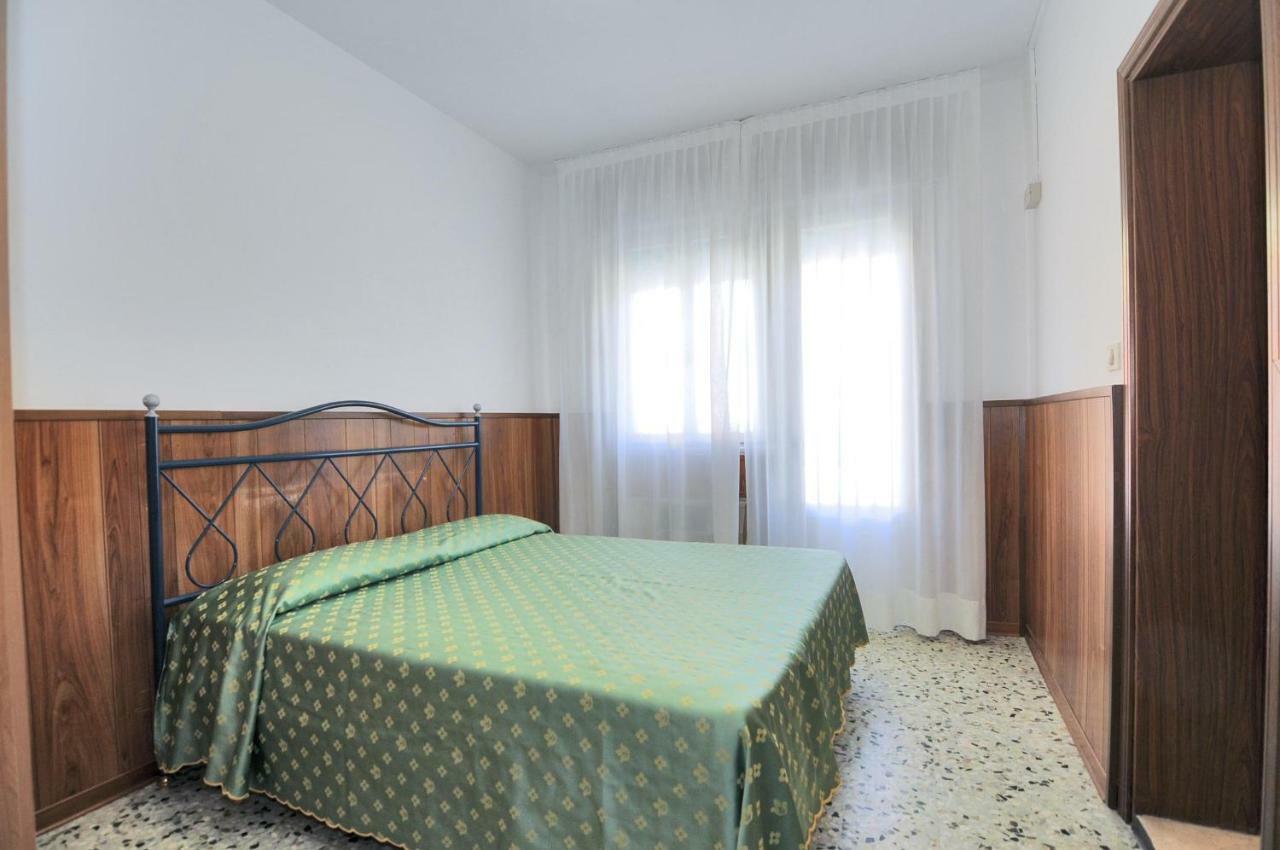 Hotel Venus Best Price *